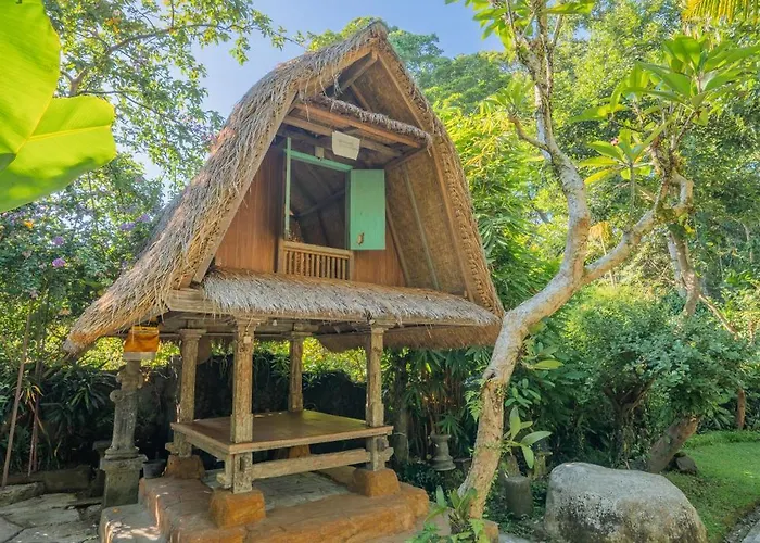 Hotel Dewangga Mua 3*